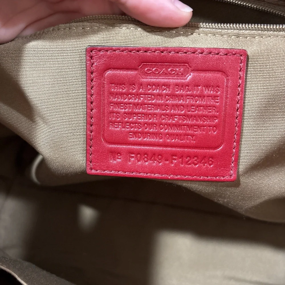 Y2K Coach Signature Gallery Tote Bag F12346 – Red Canvas Logo & matching Wallet - Picture 13 of 16